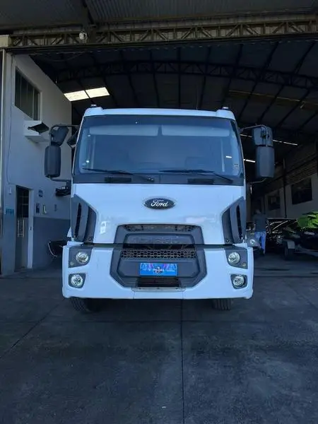Caminhão Ford Cargo 1119 2015 Cargo 1119