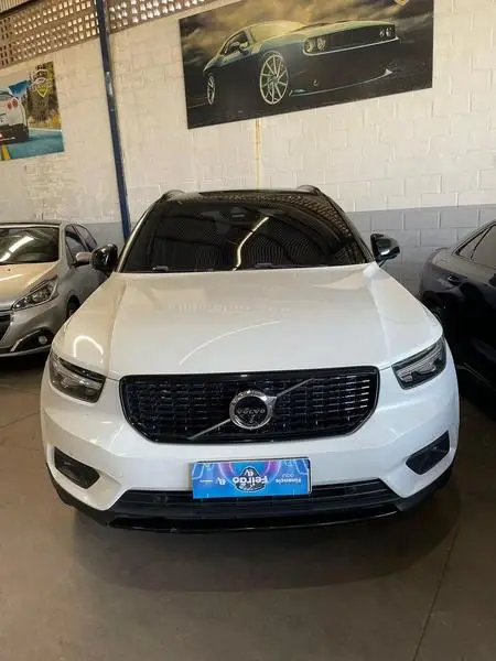 Carro Volvo XC40 2020 1.5 T5 Hybrid R-Design AWD