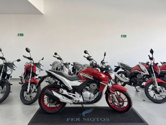 Moto Honda CB 250F Twister 2022 250F (ABS)