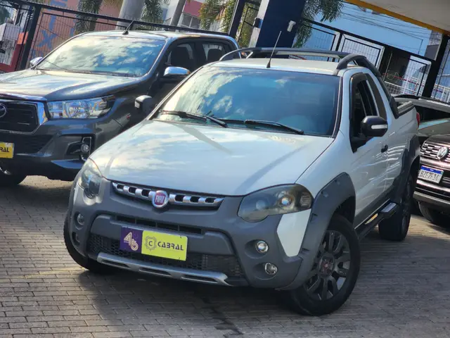 Carro Fiat Strada 2016 Adventure 1.8 16V (Flex) (Cabine Estendida)