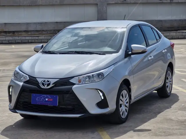 Carro Toyota Yaris Sedan 2024 XL 1.5 (Flex) (Aut)