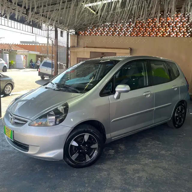 Carro Honda Fit 2008 LX 1.4