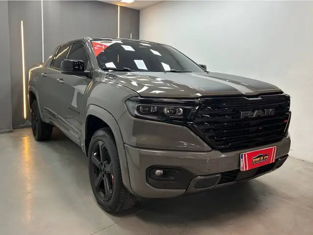 Carro RAM Rampage 2024 R/T 2.0 Turbo