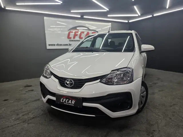 Carro Toyota Etios Sedan 2018 XS 1.5 (Aut) (Flex)