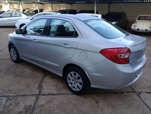 Carro Ford Ka Sedan 2016 SE 1.5 16v (Flex)