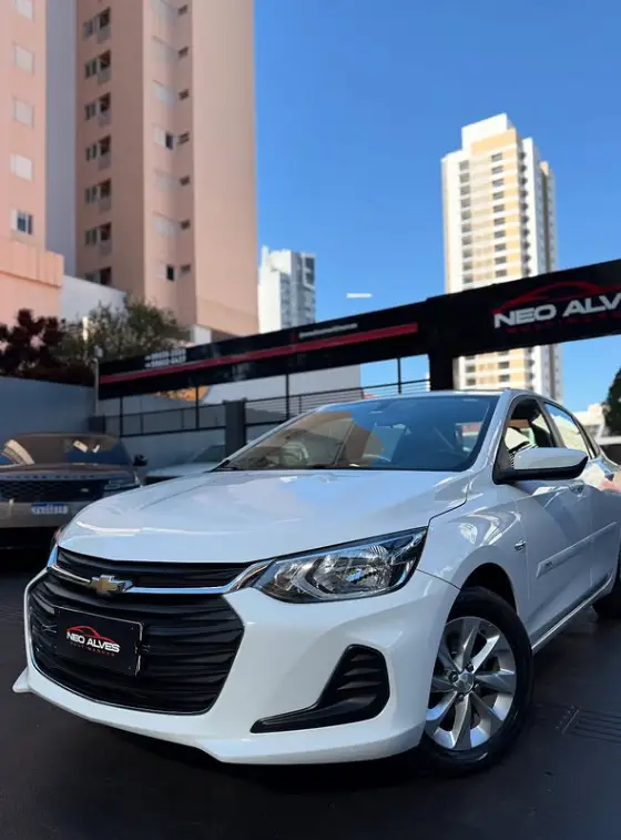 Carro Chevrolet Onix 2023 LTZ 1.0 Turbo (Aut.)