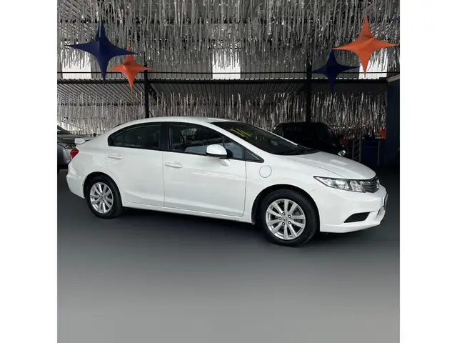 Carro Honda Civic 2014 New  LXS 1.8 16V i-VTEC (Flex)