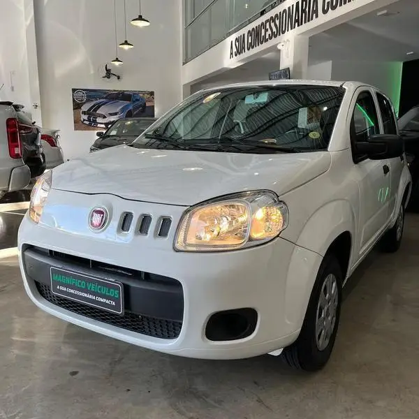 Carro Fiat Uno 2016 Vivace Celeb. 1.0 8V (Flex) 2p
