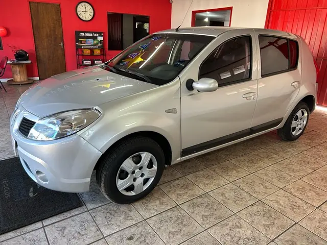 Carro Renault Sandero 2009 Privilège 1.6 16V (flex)