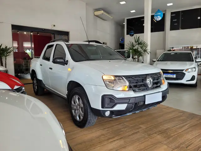 Carro Renault Oroch 2023 Intense 1.6 (Flex)