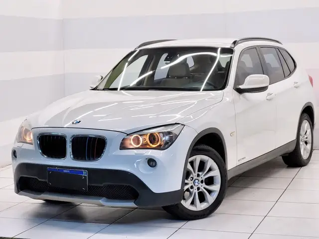 Carro BMW X1 2012 2.0 16V sDrive18i