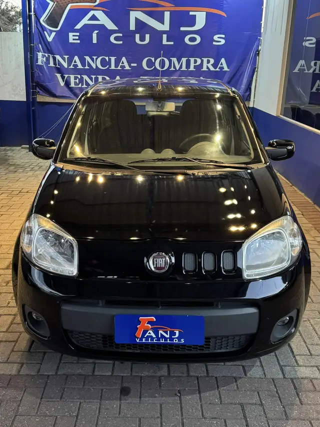 Carro Fiat Uno 2013 Vivace 1.0 8V (Flex) 4p