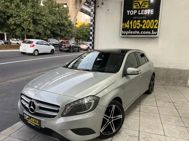 Carro Mercedes-Benz Classe A  2013 200 Style