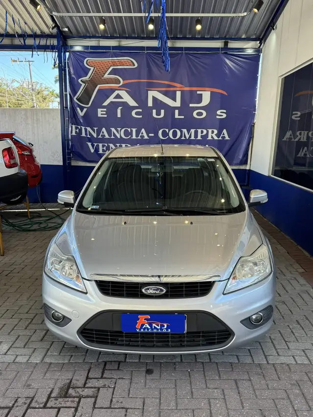 Carro Ford Focus Hatch 2013 GLX 1.6 16V (Flex)