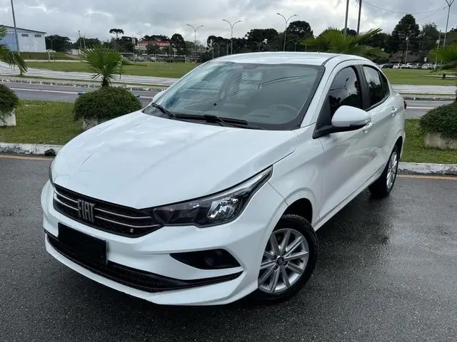 Carro Fiat Cronos 2023 Drive 1.0 (Flex) MT