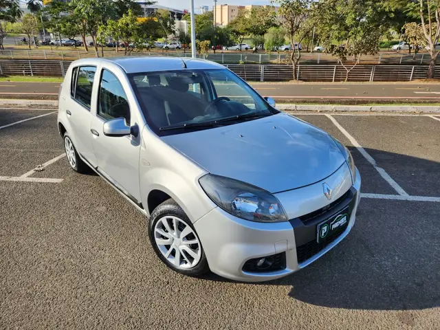 Carro Renault Sandero 2014 Expression 1.0 16V (flex)