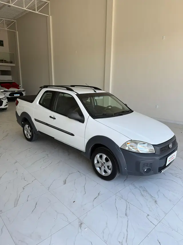 Carro Fiat Strada 2014 Working 1.4 (Flex) (Cabine Dupla)