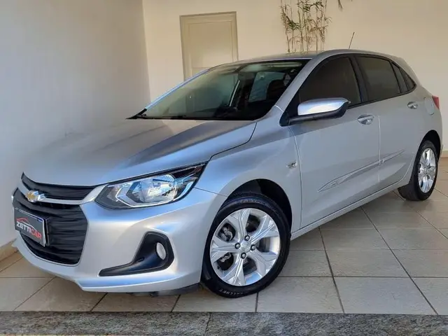 Carro Chevrolet Onix 2023 1.0