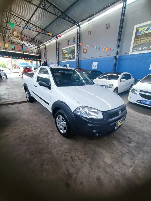 Carro Fiat Strada 2014 Working 1.4 (Flex)