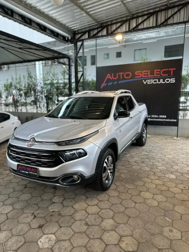 Carro Fiat Toro 2018 Volcano 2.0 diesel AT9 4x4