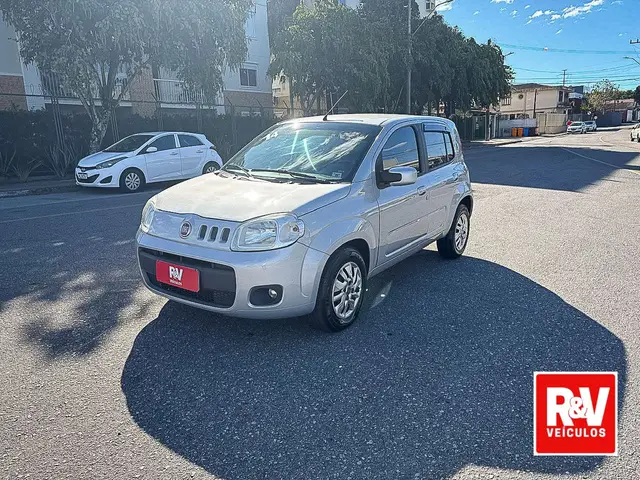 Carro Fiat Uno 2014 Vivace 1.0 8V (Flex) 4p