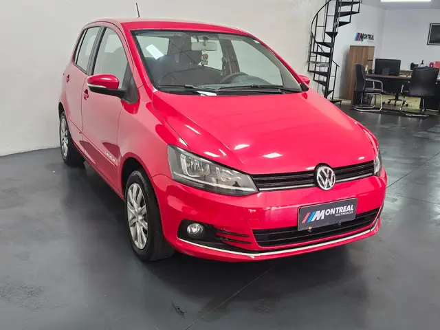 Carro Volkswagen Fox 2015 Comfortline I-Motion 1.6 MSI (Flex)
