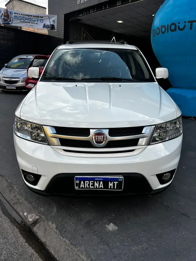 Carro Fiat Freemont 2014 2.4 16V Emotion (Aut)