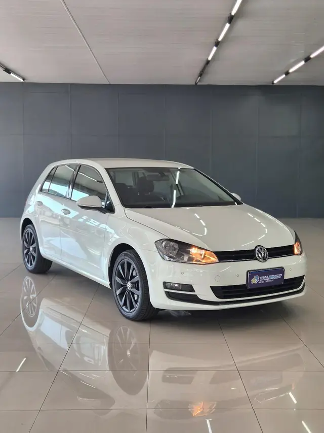 Carro Volkswagen Golf 2016 Comfortline 1.6 MSI (Aut) (Flex)