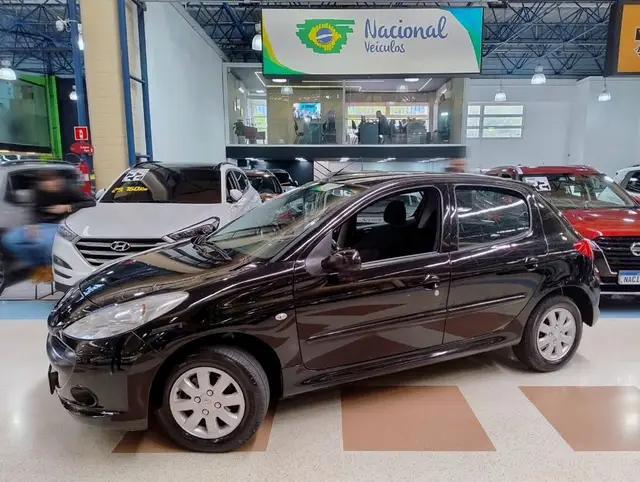 Carro Peugeot 207 2010 Hatch XR 1.4 8V (flex) 4p