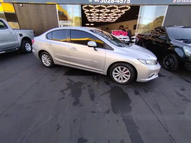 Carro Honda Civic 2014 LXS 1.8 i-VTEC (Aut) (Flex)