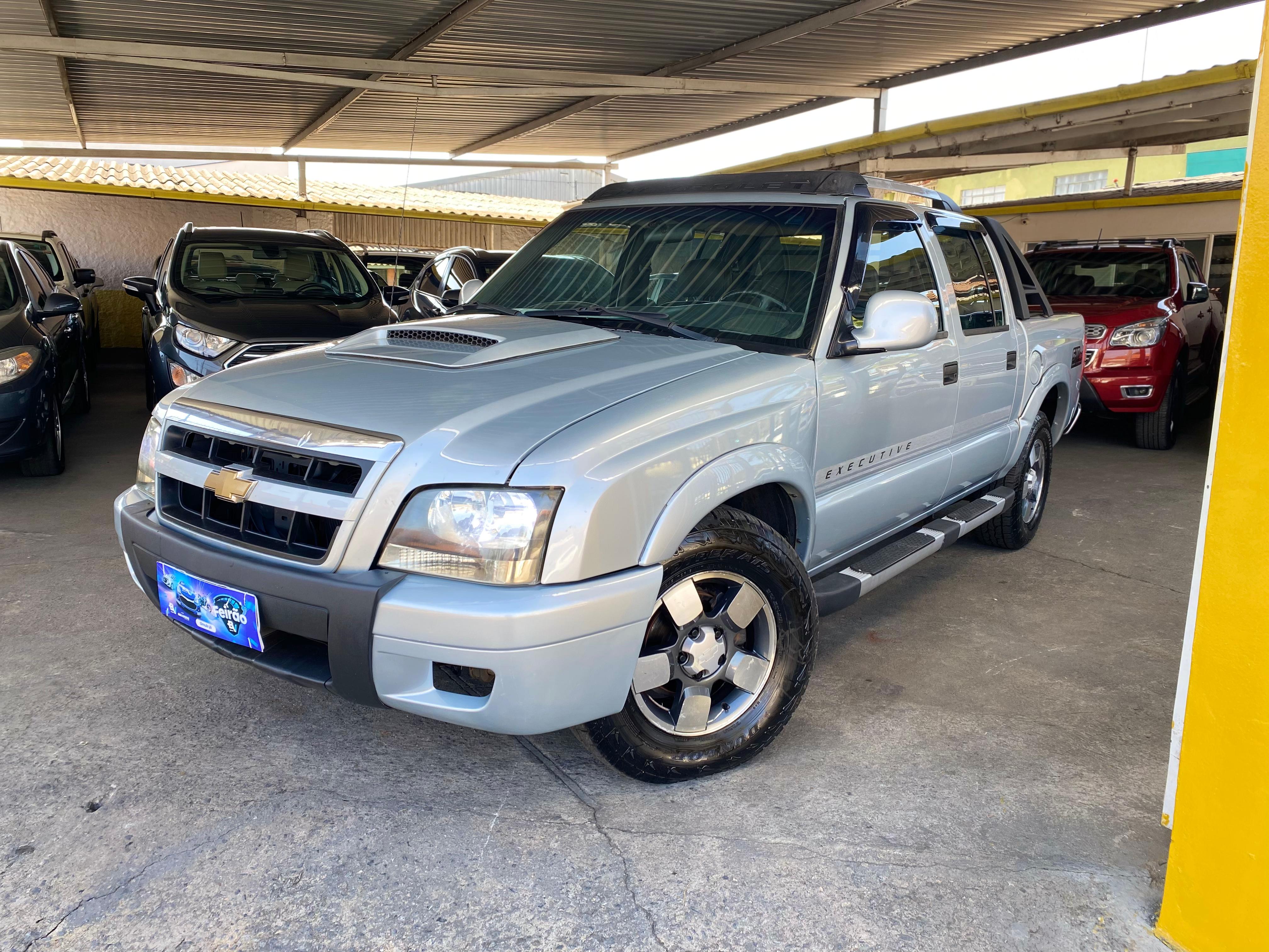 Chevrolet S10 Cabine Dupla S10 Executive 4x4 2.8 Turbo Electronic (Cab Dupla)