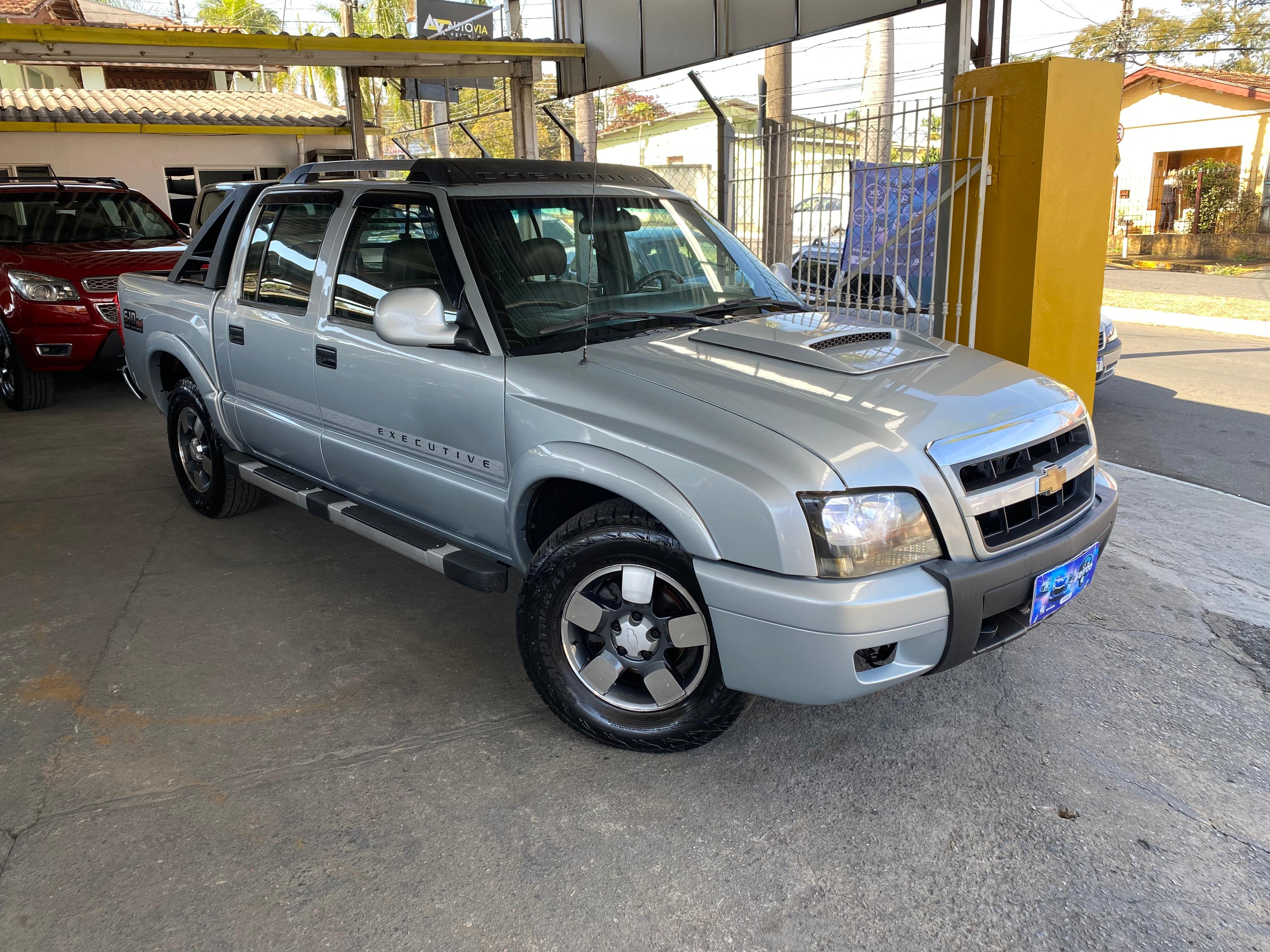 Chevrolet S10 Cabine Dupla S10 Executive 4x4 2.8 Turbo Electronic (Cab Dupla)