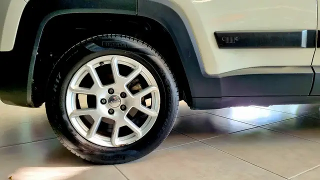Carro Jeep Renegade 2020 Sport 1.8 4x2 (Aut) (Flex)