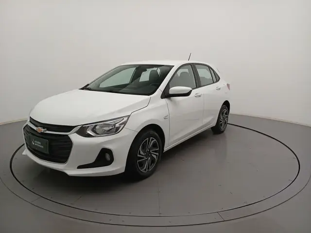 Carro Chevrolet Onix Plus 2024 LT 1.0