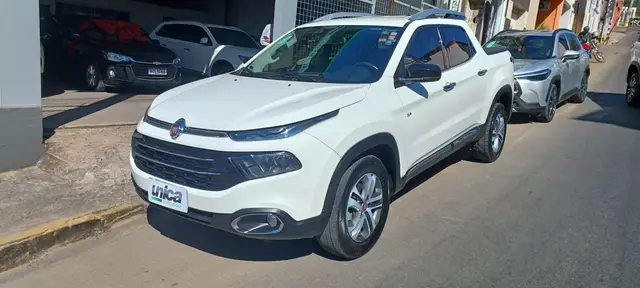 Carro Fiat Toro 2019 Volcano 2.4 AT9 4x2 (Flex)