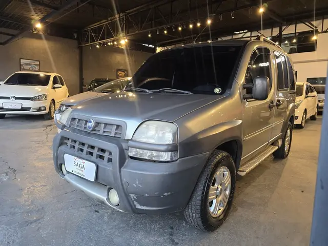 Carro Fiat Doblò 2008 Adventure 1.8 8V (Flex)