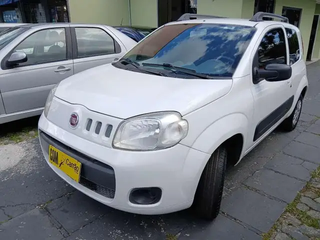 Carro Fiat Uno 2014 Vivace 1.0 8V (Flex) 2p