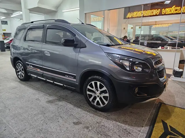 Carro Chevrolet Spin 2018 Activ 1.8 (Flex) (Aut)