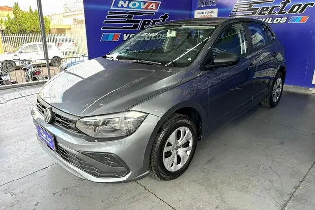 Carro Volkswagen Polo 2023 Track 1.0 Flex 12V 5p