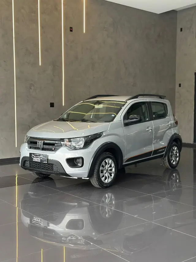 Carro Fiat Mobi 2024 Trekking 1.0