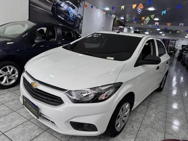 Carro Chevrolet Onix 2020 1.0 (Flex)