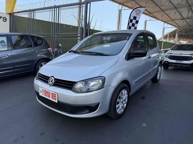 Carro Volkswagen Fox 2013 1.0 VHT (Flex) 4p