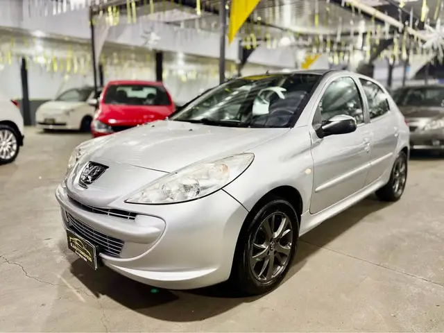 Carro Peugeot 207 2013 Hatch XR 1.4 8V (flex) 4p