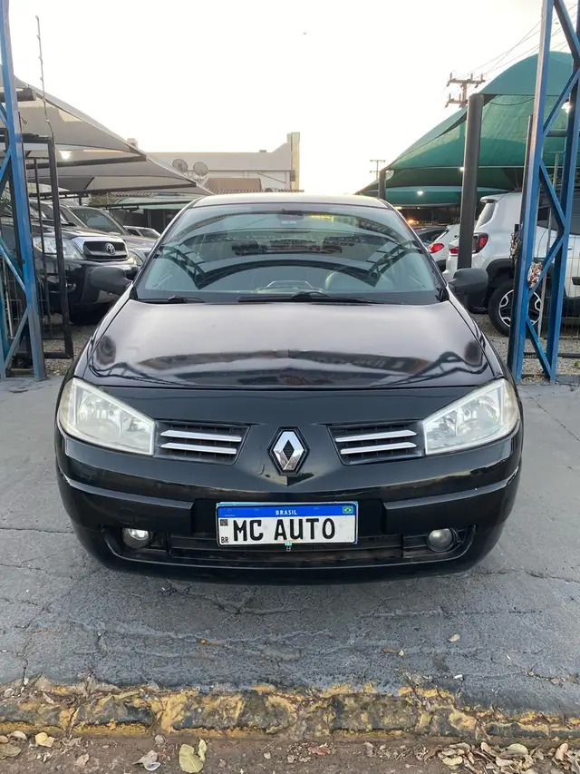 Carro Renault Megane Sedan 2010 Mégane Sedan Dynamique 1.6 16V (flex)