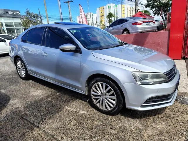 Carro Volkswagen Jetta 2015 2.0 Comfortline Tiptronic (Flex)