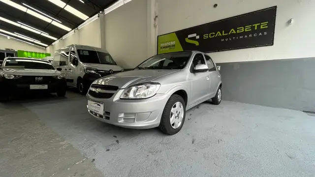 Carro Chevrolet Celta 2013 LT 1.0 (Flex)