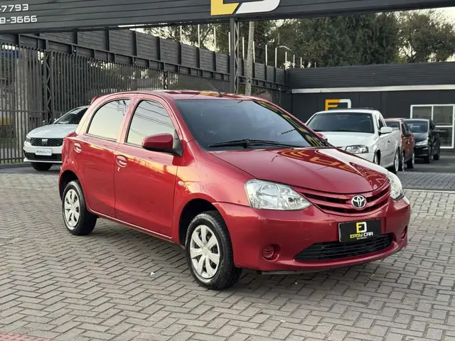 Carro Toyota Etios 2014 X 1.3 (Flex)