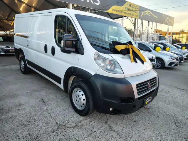 Carro Fiat Ducato 2019 2.3 TDI Cargo 8m³