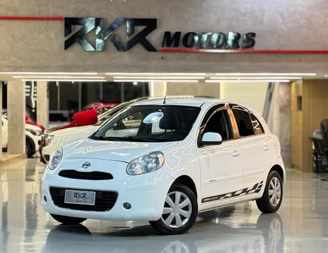 Carro Nissan March 2014 1.6 16V S (Flex)