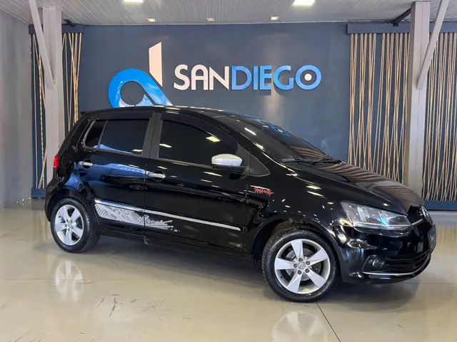 Carro Volkswagen Fox 2016 1.6 MSI Rock in Rio (Flex)